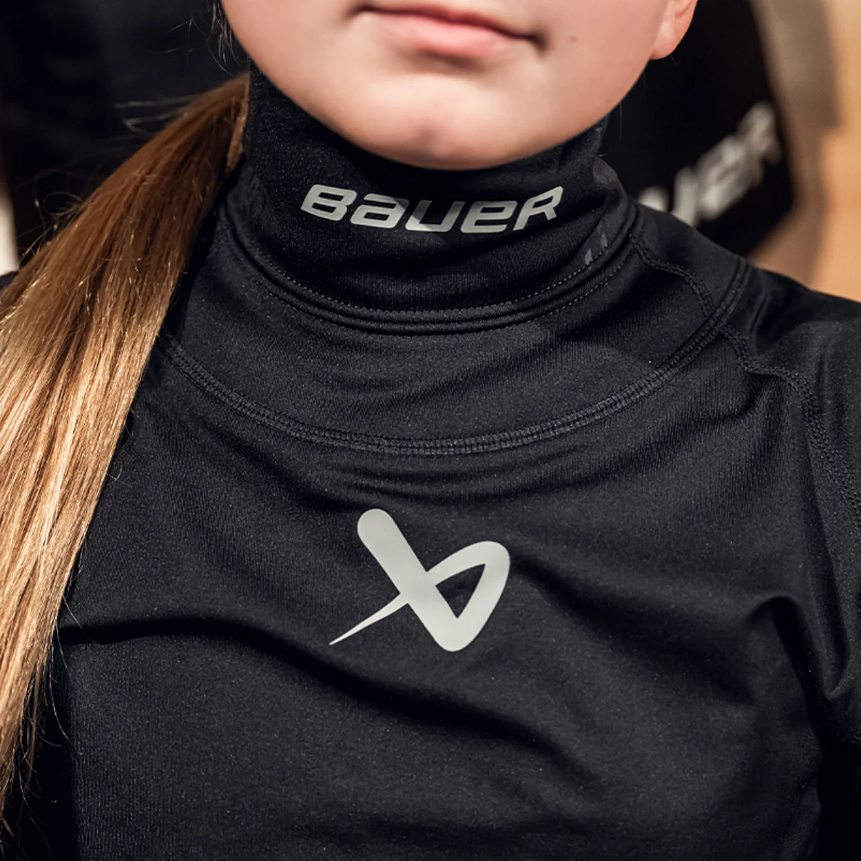 BAUER LS CUT-RESISTANT NECK PROTECT BASE LAYER, YOUTH - Image 4