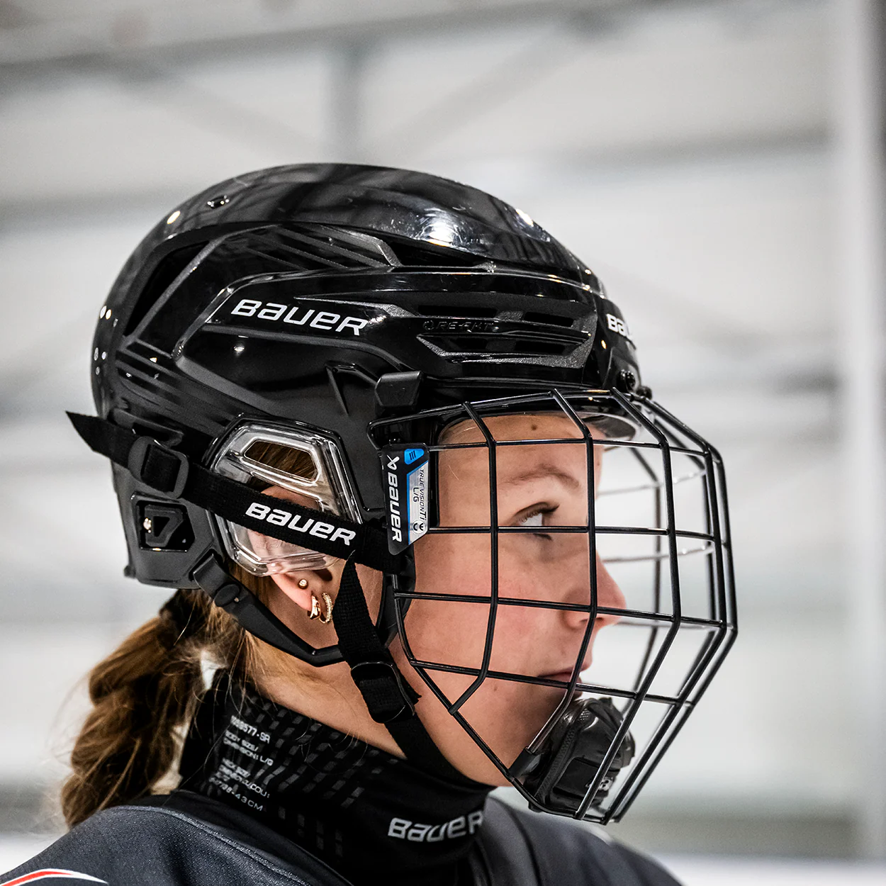 BAUER RE-AKT 90 HELMET COMBO - Image 4