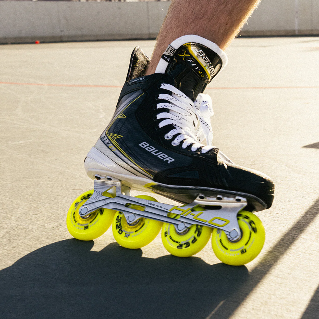 BAUER VAPOR FLY40 ROLLER SKATE SENIOR - Image 8