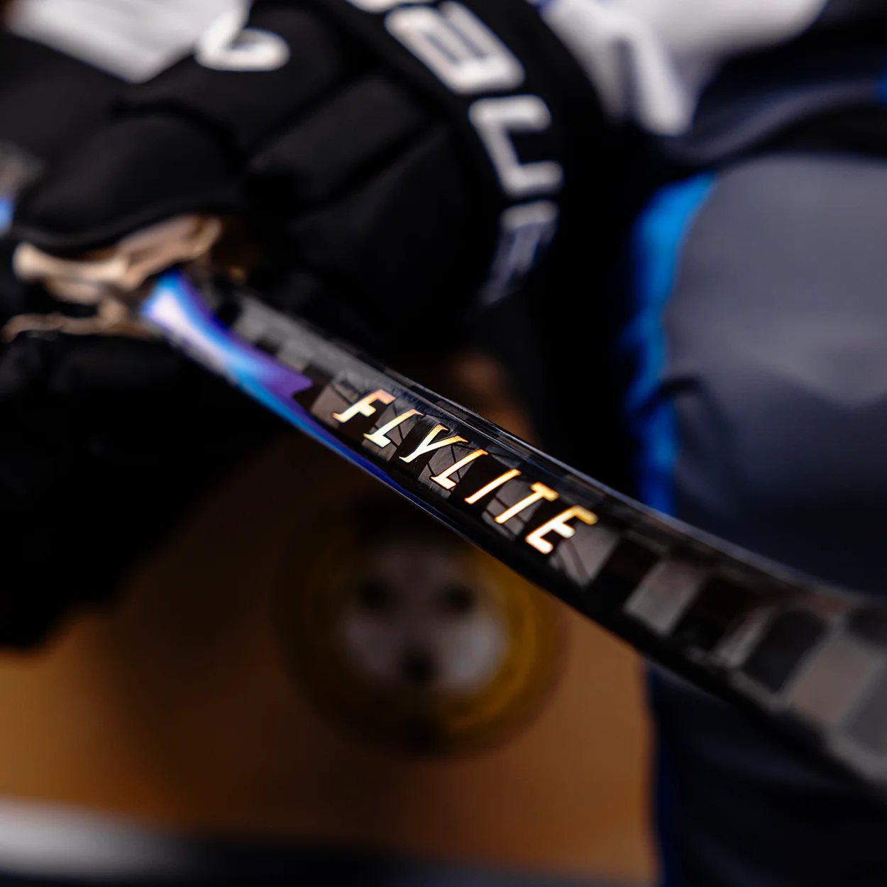BAUER VAPOR FLYLITE GRIP STICK JUNIOR - Image 4