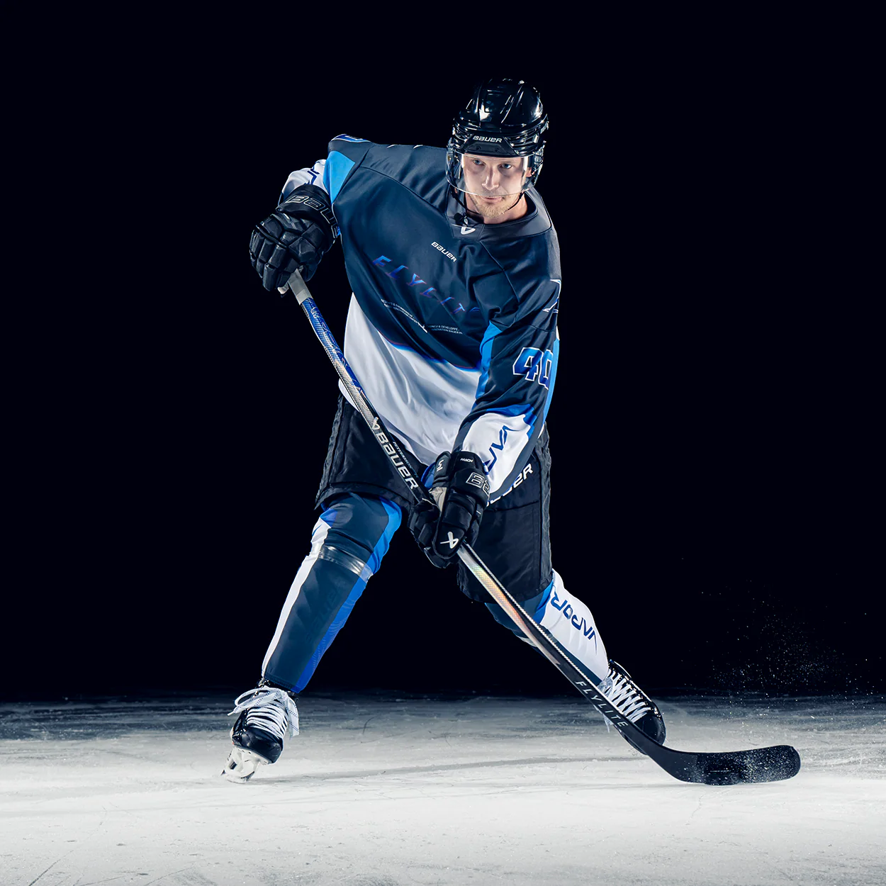 BAUER VAPOR FLYLITE GRIP STICK SENIOR - Image 9