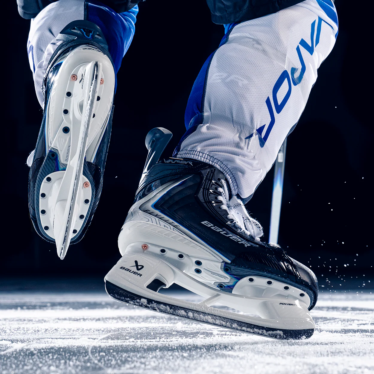BAUER VAPOR FLYLITE SKATE INTERMEDIATE - Image 3
