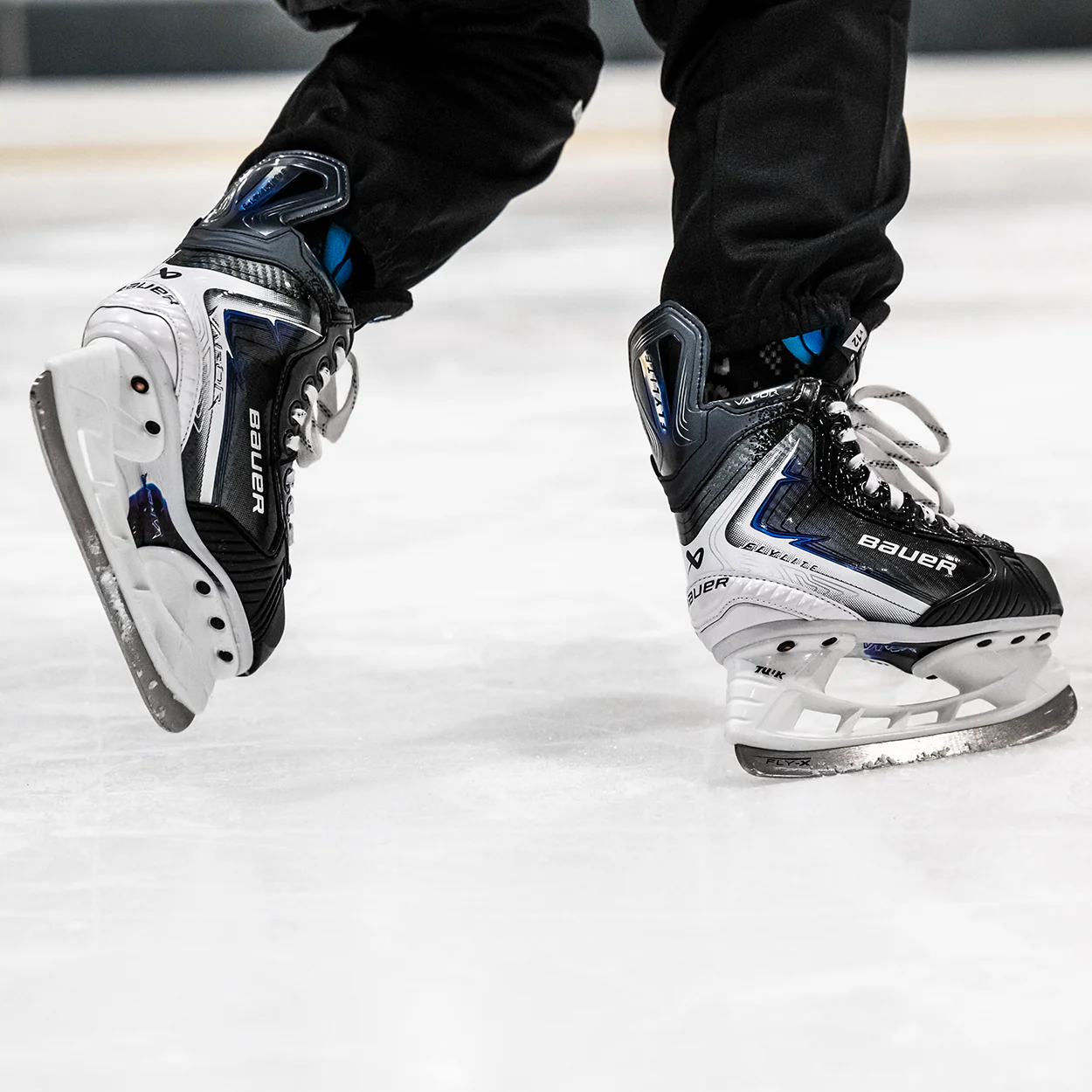 BAUER VAPOR FLYLITE SKATE YOUTH - Image 6