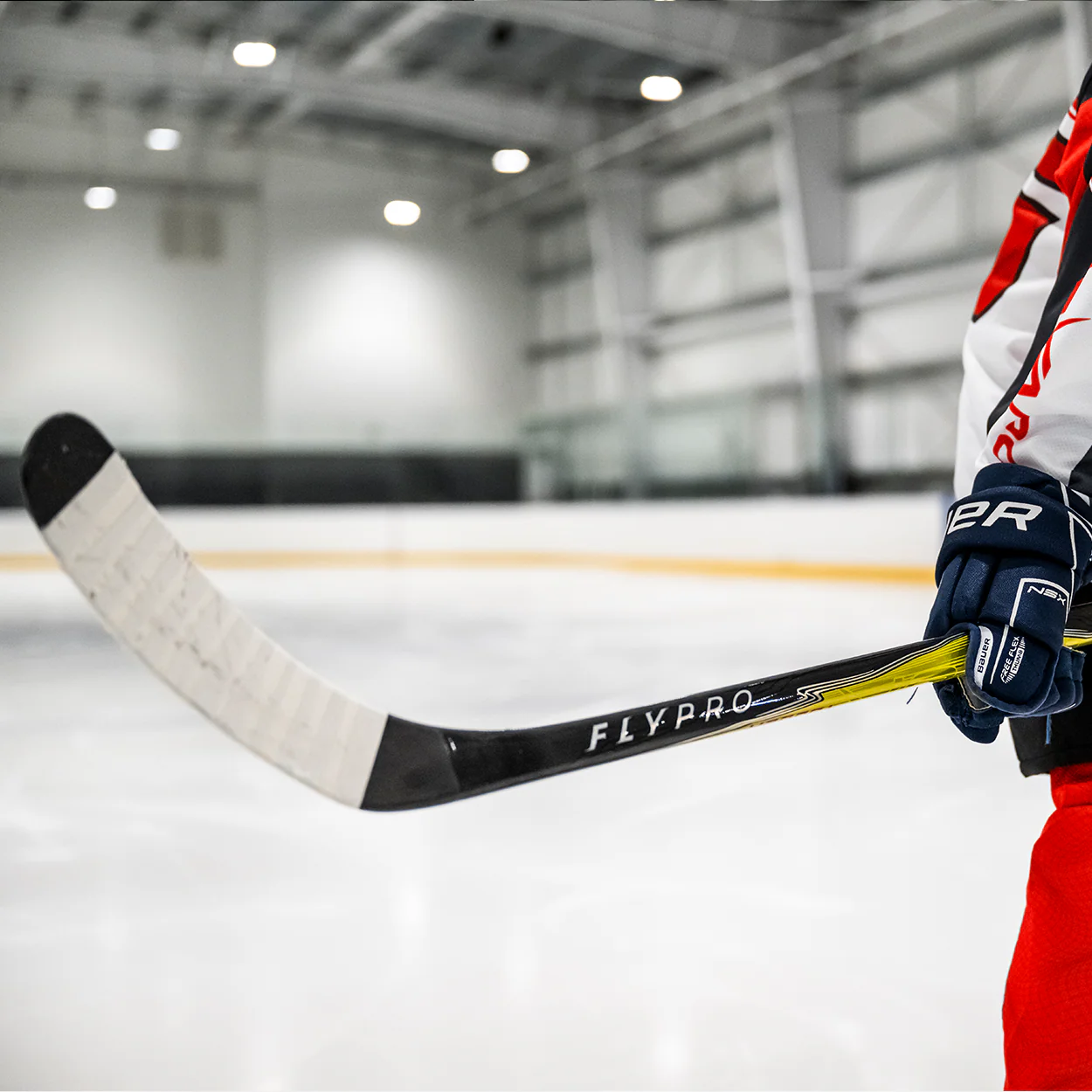 BAUER VAPOR FLYPRO GRIP STICK JUNIOR - Image 2