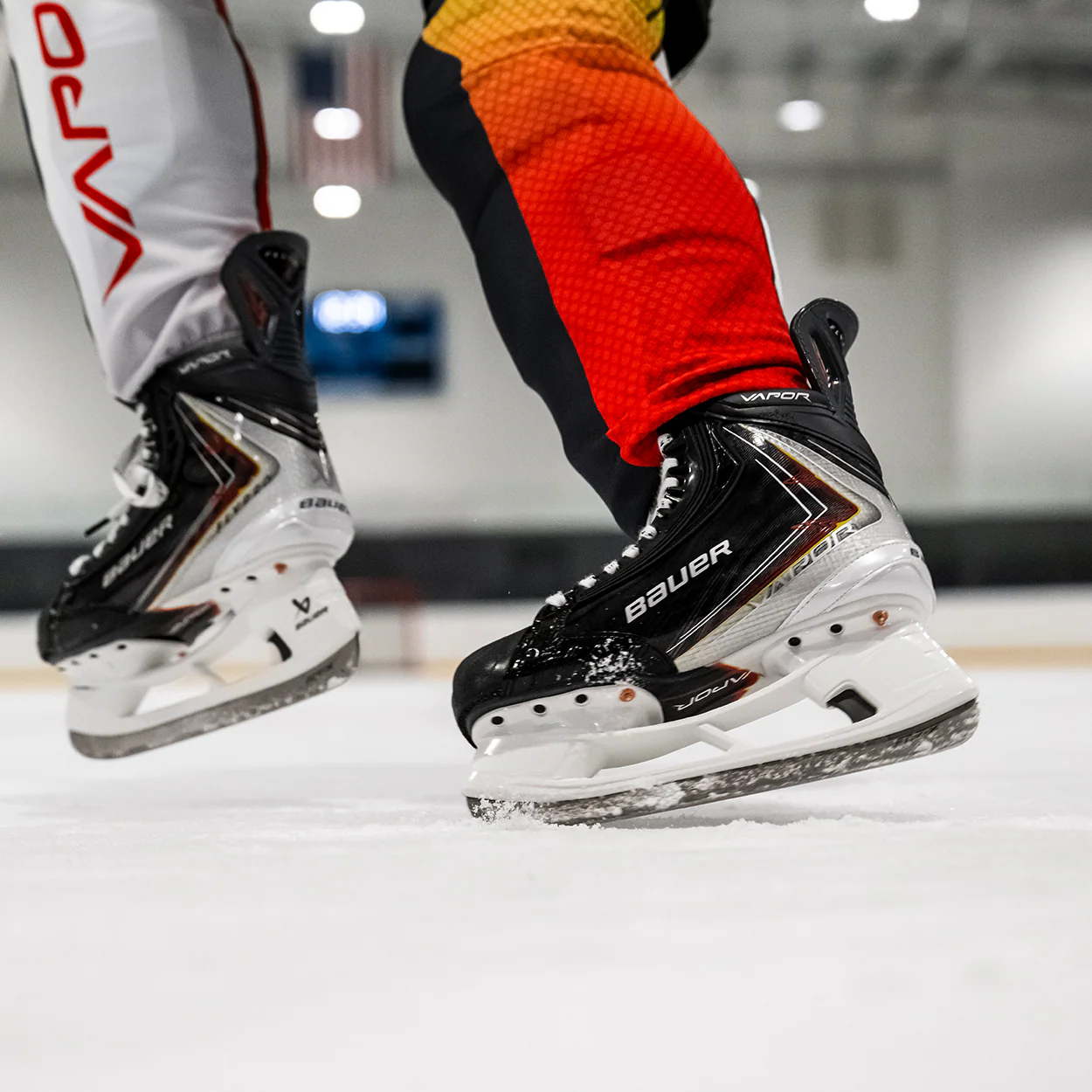 BAUER VAPOR FLYPRO SKATE SENIOR - Image 8
